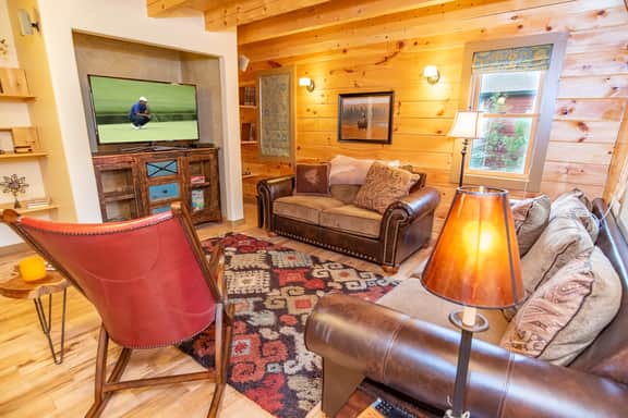Bear Creek Mining Lodge: Mountain Style, Hot Tub - Image 3