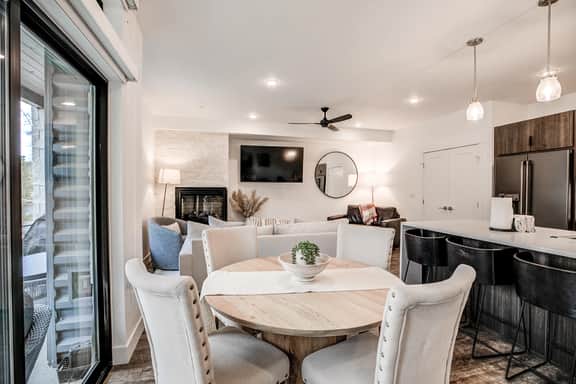 River West Ptarmigan Peak Condo: Upscale Riverfront Retreat - Image 2