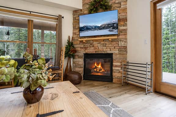 Timberline Ridge Retreat: Private Wooded Retreat, Minutes from Town - Image 4