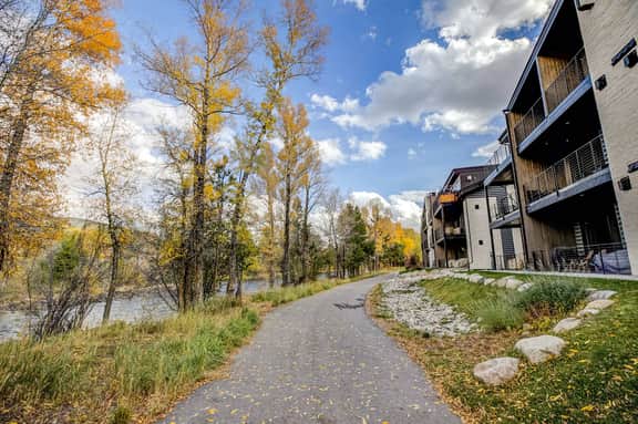 River West Riverfront Condo - Fantastic Year-Round Location! - Image 5