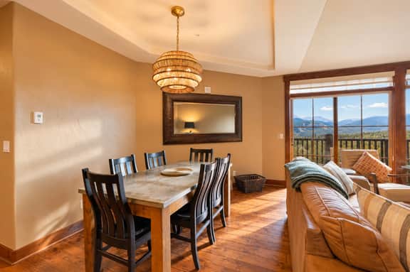 Crystal Peak Highpoint Condo: Ski In/Out, Mountain Views - Image 5