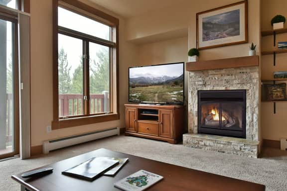 Prospect Point Retreat: Lakeside Townhome, Mountain Views - Image 3