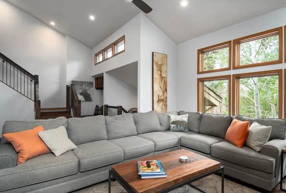 Summit Haven Home: Hot Tub, Stylish New Remodel - Image 4