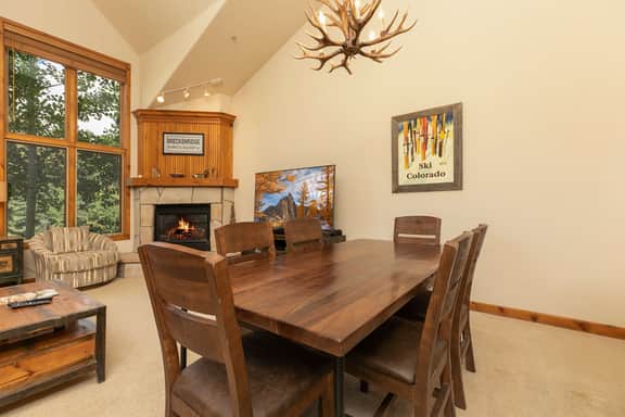 Riverbend Sawmill Run Condo: Ski In/Out Retreat - Image 4