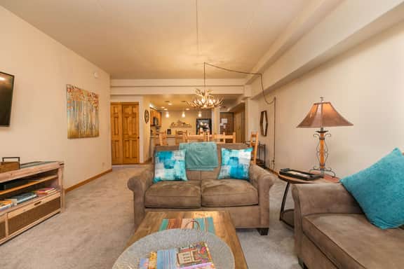 Village Shavano Briar Rose Run Condo: Ski-In/Out - Image 5