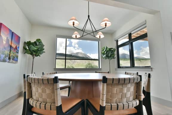 Skywalk Flats Downtown Condo: Mountain Views, Rooftop Hot Tubs - Image 2