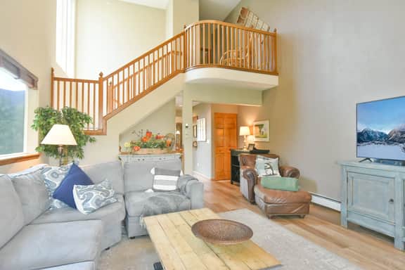 Pointe at Lake Dillon Townhome: Hot Tub, Mountain Views! - Image 5
