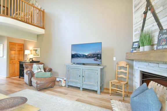 Pointe at Lake Dillon Townhome: Hot Tub, Mountain Views! - Image 3
