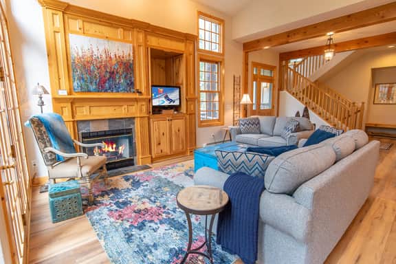 White Wolf Mountain Air Townhome: Elegant Retreat - Image 5