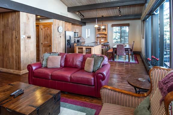 Tamarisk Slalom Condo: Walk To The Slopes/Town - Image 2