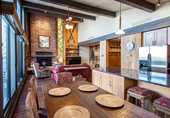 Tamarisk Slalom Condo: Walk To The Slopes/Town - Image 4